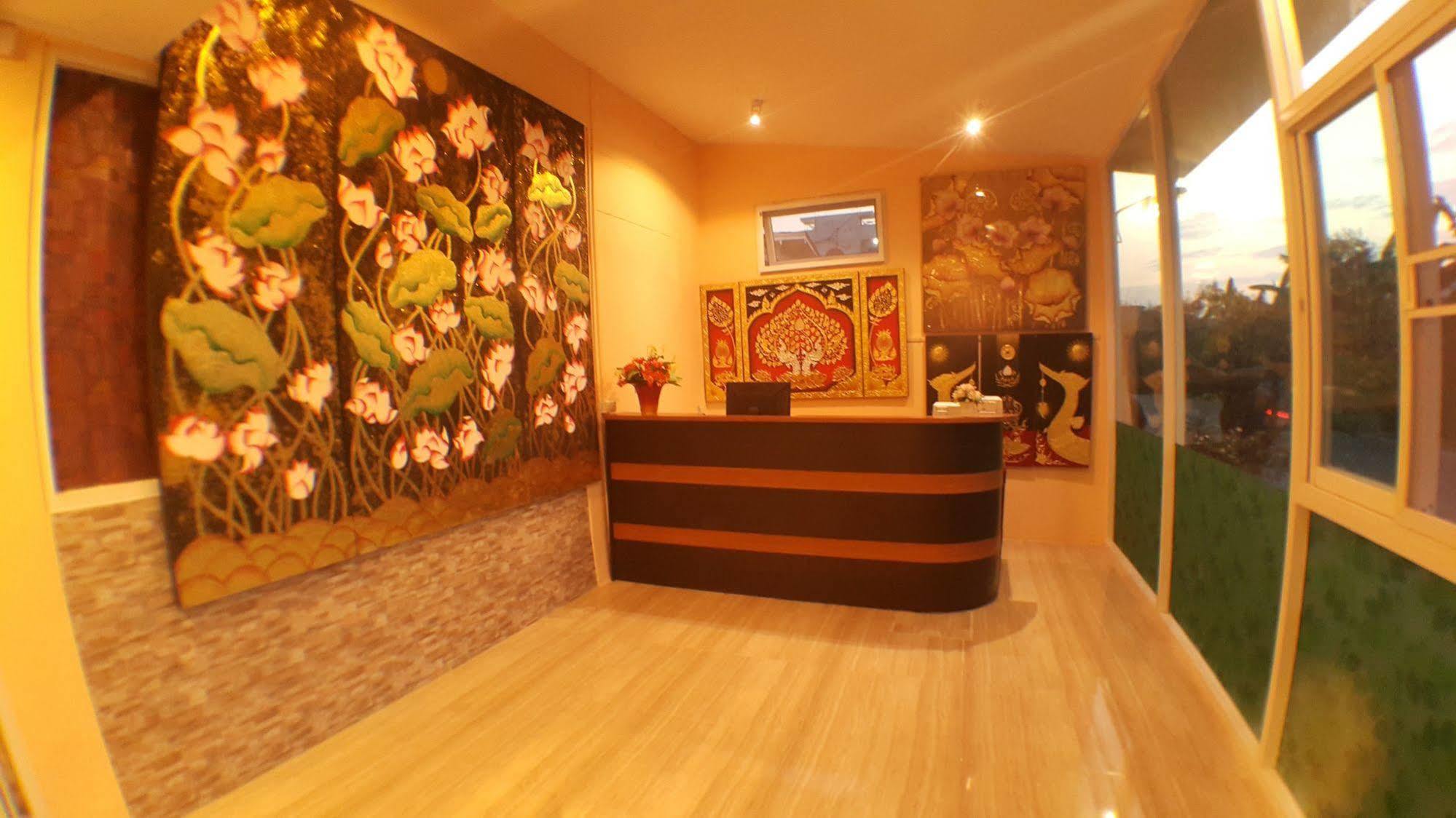 Suansin Art Garden Aparthotel Ban Lat Krachaeng Exterior foto